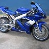 YAMAHA R1