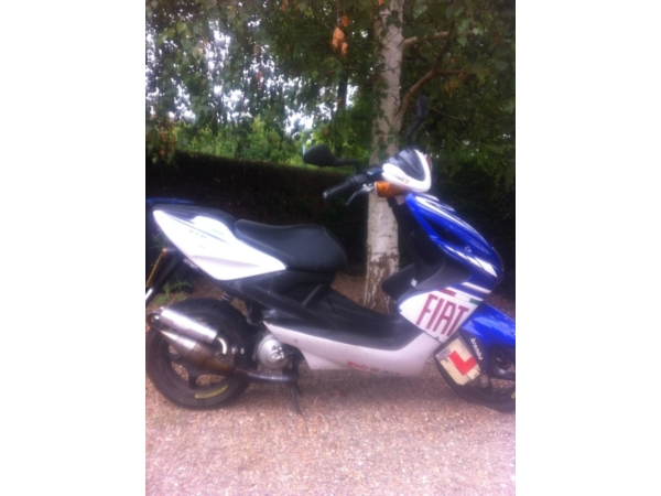 Yamaha aerox store 125cc