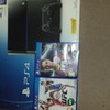 ps4 boxed with 2 game