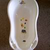 Winnie the pooh baby bath with thermometer