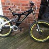 Dh mountain bike top spec