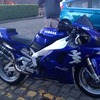 Yamaha r1