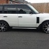 white range rover vogue 3ltr diesesl 118 on the clock. new 22inch alloys cost2grand and new tyres