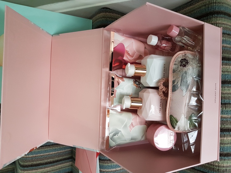 Ted Baker Gift Set- Bath/Beauty & Make Up Sets -Treasure Trove/Chest Ladies  Girl | eBay