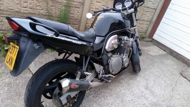 Suzuki gsf s600