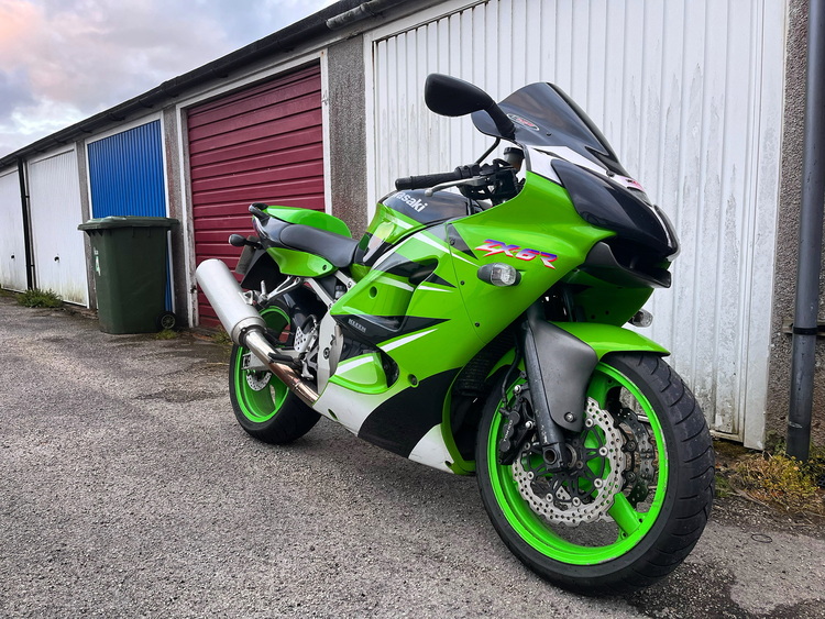 Kawasaki zx6r online j1