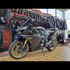 Yamaha R1 Big Bang - Stealth Black