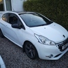 Peugeot 208 gti thp 200