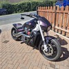 Suzuki vzr1800
