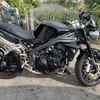 Triumph speed triple 1050 st
