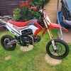 Pit bike