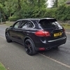 Porsche cayenne black 22s. 2owners